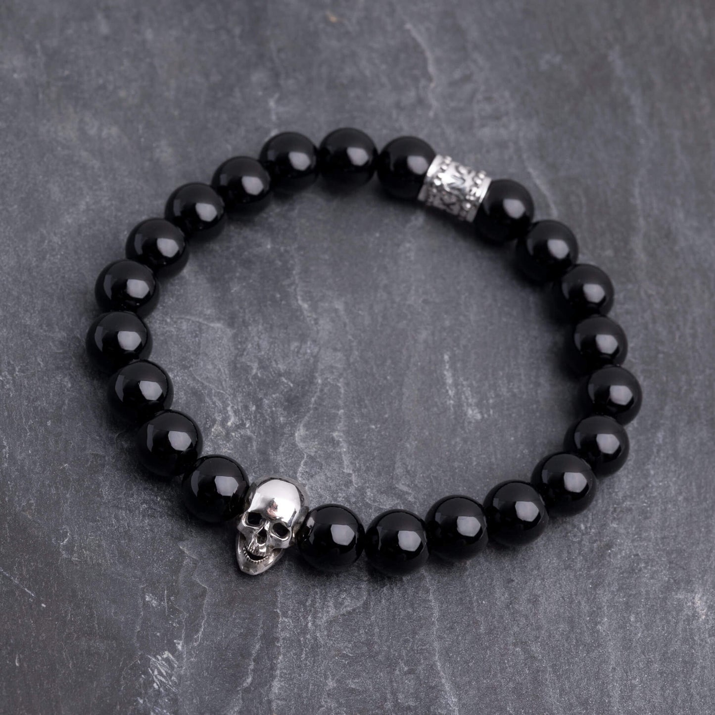 Bransoletka z korali "Skull" (Onyks, 8mm)